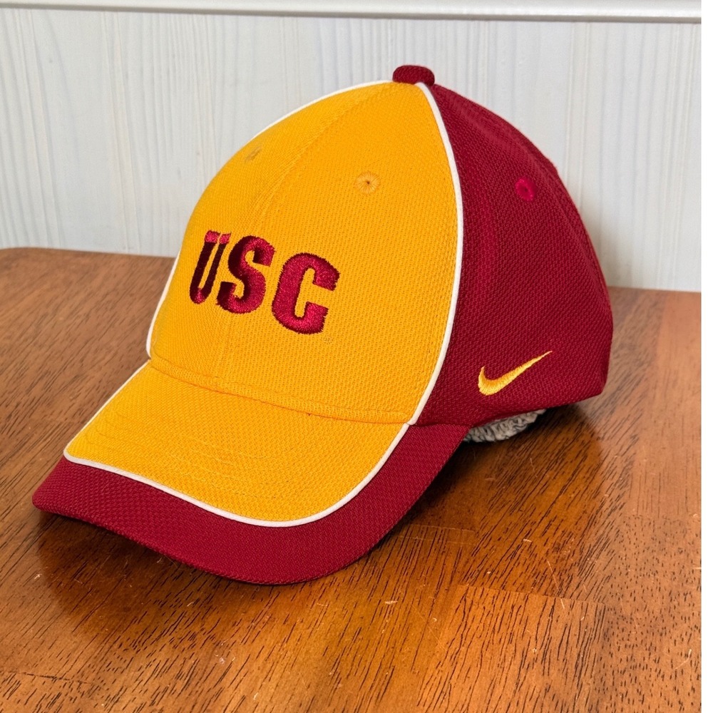 Vintage 2004 Nike Team USC‎ Trojans Hat Cardinal Gold Swoosh Flex Dri-FIT Cap